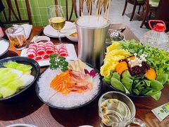-东海怡品海鲜豆捞(舟宿夜江店)