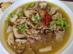 -菌海森林·非遗野生菌火锅(西山区滇池路摩根道店)