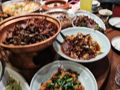 -老滇山寨•云南特色菜•地方菜•民族风情歌舞表演(金碧店)