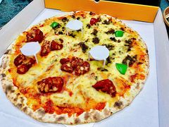 鸡肉牛肉双拼-机器人火炉披萨