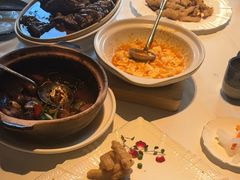 -八府香鸭·啫啫煲(华山路店)