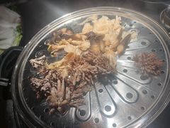 -芸鲜季·云南野生菌餐厅· 云南风物味研社(闵行店)