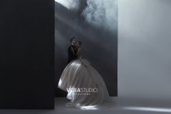 -至臻微拉婚纱摄影