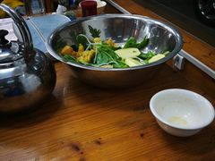 -苗伯妈酸汤火锅