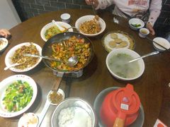 -富正毅三下锅(体育馆店)