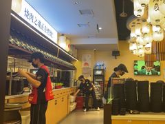-極屋鮨牛 · 烧肉酒场(时代C馆店)