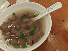 -三两春肚肺汤(崂山路店)