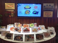 -富阳国际贸易中心大酒店富盈门中餐厅