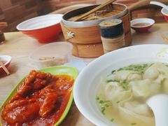 -珊珊小笼馆(仙霞路店)