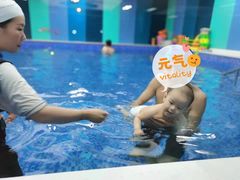 -Swim斯卫姆国际儿童游泳中心(红博中央公园店)