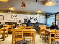 大堂-驴脾气特色炒菜(广渠门内店)