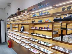 -罗伯特眼镜·蔡司官方授权(罗湖国贸店)