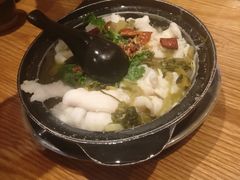 巴蜀酸菜鱼-飞阳铁板烧(ME TOWN购物中心店)
