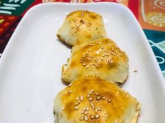 萨姆撒烤包子-楼兰古丽新疆菜(钟楼景观店)