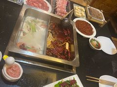 -百年川椒重庆老火锅(光谷店)