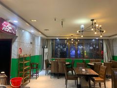 大堂-德顺斋爆肚涮肉馆·烧烤·羊蝎子·清真炒菜(马驹桥店)