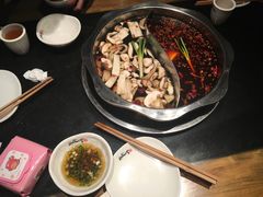 -纸盐河码头火锅(十八梯店)