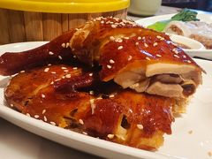 -蝴蝶里·粤菜·点心(滨江龙湖店)
