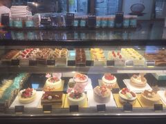 -Dough&Joe团憩(瑞虹天地月亮湾店)