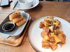 -蜜桃餐厅·伴山(湖滨商业街店)