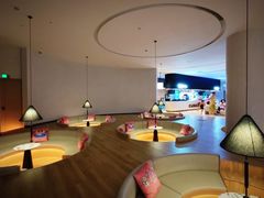 -涨巢·潮玩水疗局