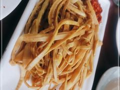 -老鼎万春卤菜(五代传承创始老店)
