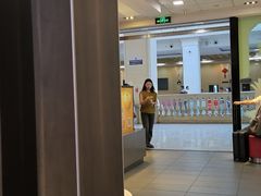 -麦当劳(汉口火车站候车室店)