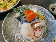 -铭牛烧肉·和牛海鲜自助(高新月牙湖店)