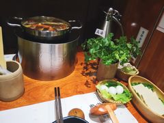 -独食火锅·半米屋台(直营总店)