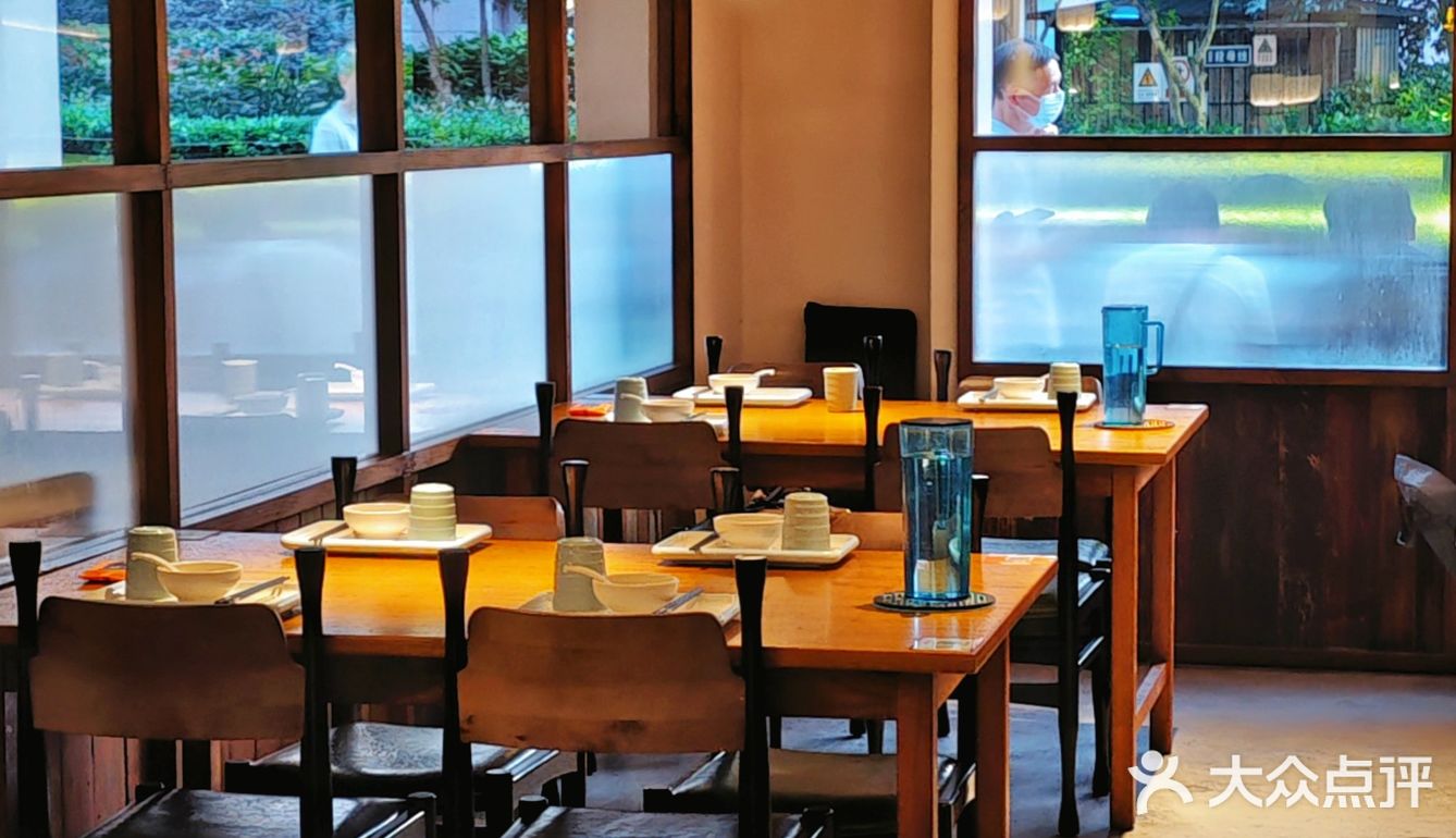 朋友第一次来杭州，带他来吃珍藏的深夜食堂