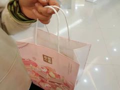 -奈雪的茶(亨特国际广场店)