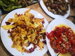 -扒虾小妹儿麻辣海鲜(宏图街店)