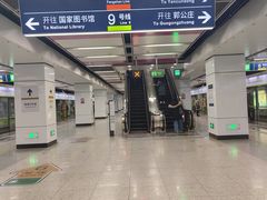 -白石桥南(地铁站)