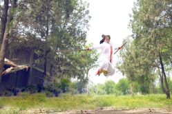 点击看大图 -九月鹰飞汉服摄影工作室