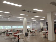 -深圳锦龙奥迪4S店(前海店)