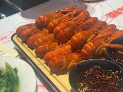 -肥肥虾庄·金牌油焖大虾(汉街SKP店)