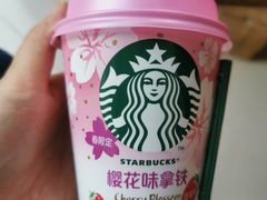 -全家便利店(秀沿路店)