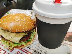 -The Habit Burger Grill 哈比特汉堡(爱琴海店)