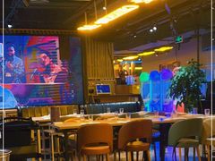 大堂-日进一片海.生腌海鲜火锅.宵夜烧烤(三里屯总店)