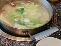-一席地·本地鸡窝·杭帮鸡火锅(萧山银隆百货店)