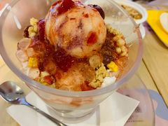 冰糖葫芦优酪雪-满记甜品(巴黎春天宝山店)