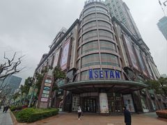 -梅龙镇广场