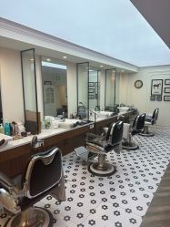 -理昂男士理发店 Barber shop
