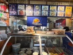 -敖特尔布里亚特美食坊(世纪花苑店)