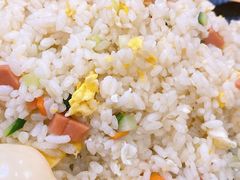 -扒虾小妹儿麻辣海鲜(宏图街店)