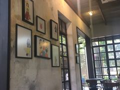 -莓园冰淇淋店