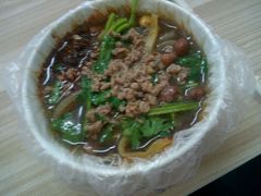 -八哥酸辣粉(大中路步行街店)