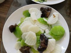 -今鲜源大酒店·海鲜锅贴青岛菜(新湛路店)