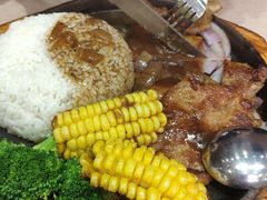 黑椒铁板肉扒饭-佰搭果·广式茶餐厅(西华路店)