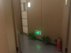 -耳湾躺式采耳SPA馆(保利五月花店)